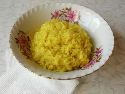 Рассыпчатый рис с карри (очень простое постное блюдо)