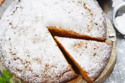 Морковный пирог с грецким орехом  диетический десерт