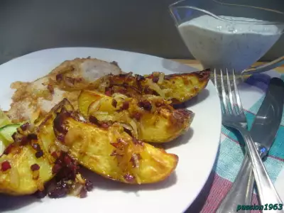 Schmelzkartoffeln („тающий“ картофель с беконом и жареным луком)