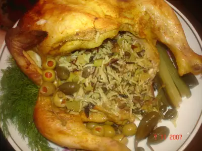 Курица запеченая с рисом и грибами
