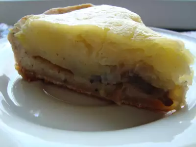Картофельный пирог с грибами и сыром