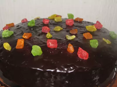 Шоколадный тортик с клюковкой приготовленный в свч