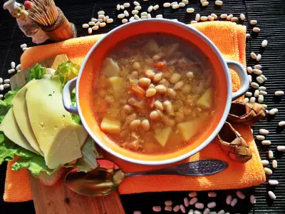 Суп с фасолью и овощами