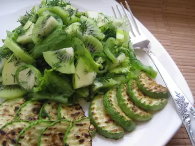Салат зелёный с кабачком ложный гриль