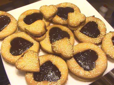 Spitzbuben  -  песочно-имбирное печенье .