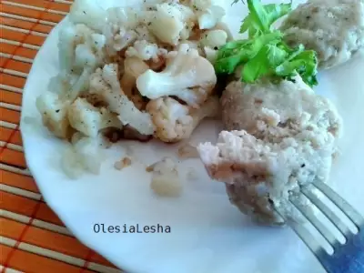 Рыбные  кнели-котлетки с цветной капустой(полезное питание или рыбный четверг)))