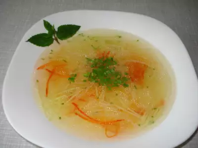 Суп лапша с овощами