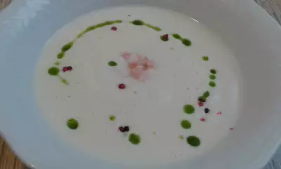 Крем-суп из цветной капусты с креветками