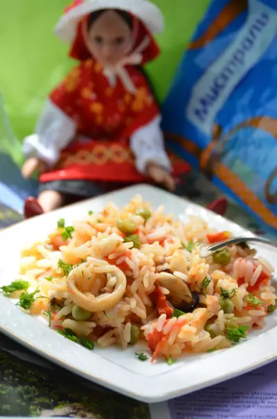Рис с морепродуктами в португальском стиле