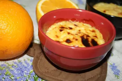 Запеченный апельсиновый рисовый пудинг с курагой