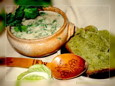 Суп овощной осенний в бело зелёной гамме