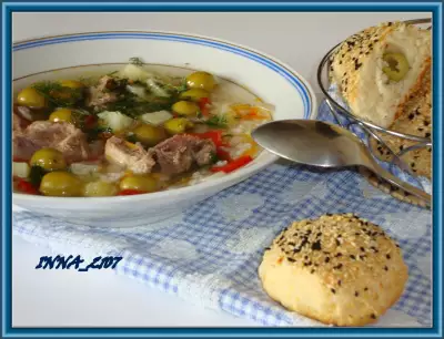 Суп со свининой и оливками ( неправильный,а может быть и правильный)