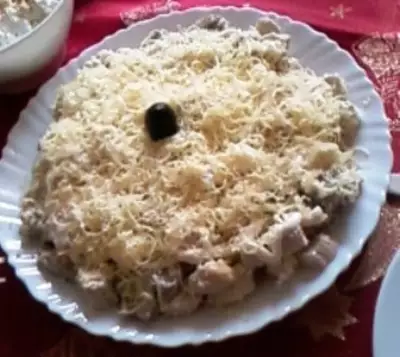 Салат cheese on chicken