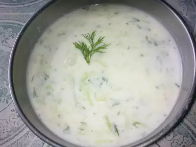 Cacik.холодный йогуртовый суп