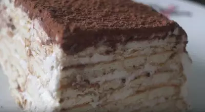 Торт без выпечки на скорую руку а-ля "тирамису"