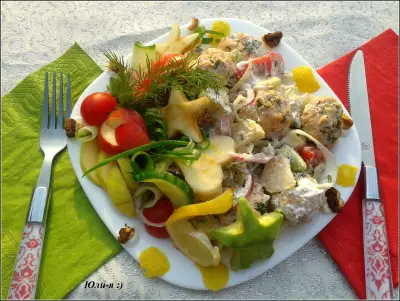 Салат с рыбными тефтельками и грецкими орешками