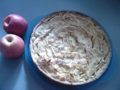 Пирог "яблоки в сливках"