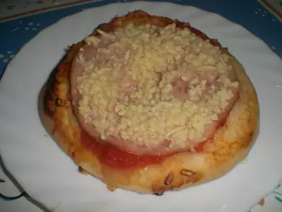 Вариант пицца с тунцом