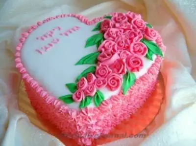 Торт "сердце с розами"