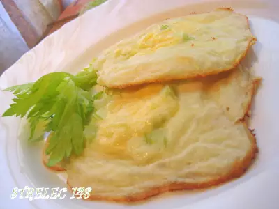 "глазунья" из картофеля с сыром.