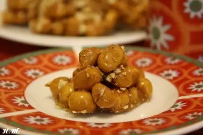 Печенье орешки в меду тейглах