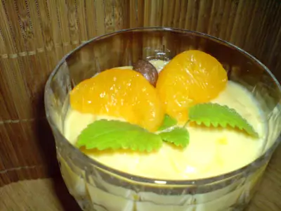 Крем из апельсинового сока с мандаринами и сливками