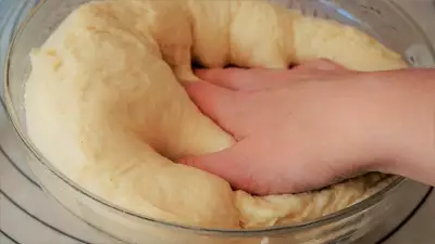 Воздушное тесто на пирожки в духовке