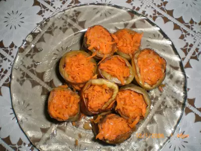 Рулетики из баклажан с корейской морковью