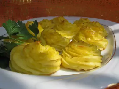 Пирожное "герцогиня" - гарнир из картофеля ( duchess potatoes).