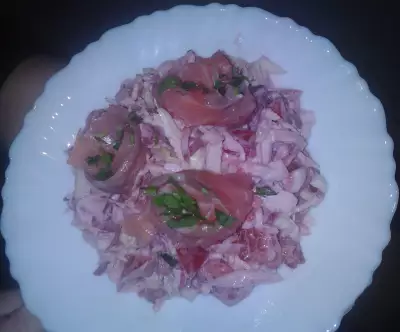 Салатик "полноценный розовый  обед" для барышни