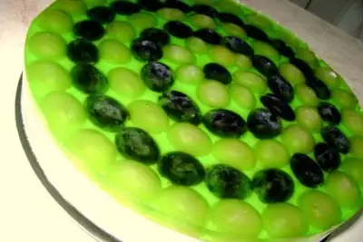Творожно йогуртно виноградно желейный десерт