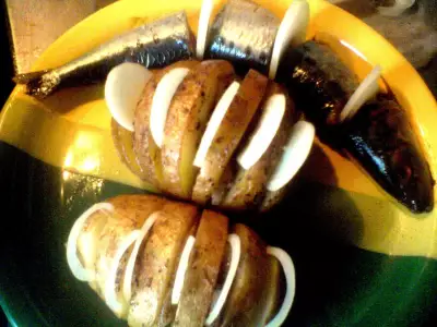 Ностальгическо кризисноекономическая гармошка картошка селедка иваси