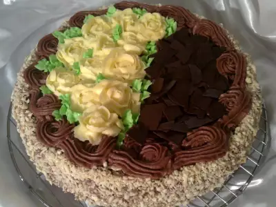 Торт киевский  вариант декора