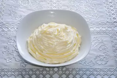 Цитрусовый крем для торта со сгущенкой