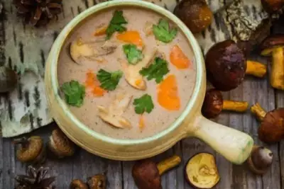 Классический крем-суп из белых грибов с картофелем