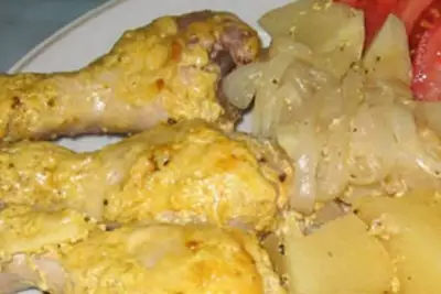 Куриные голени с сыром и картошкой в фольге
