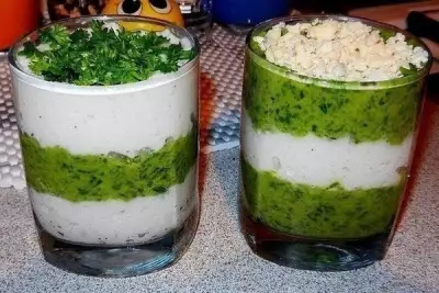Диетический салат-коктейль с кальмарами