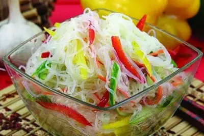 Домашний салат «Фунчоза с овощами»