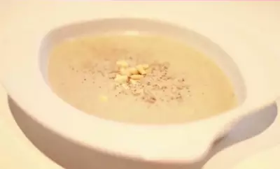 Сливочный крем-суп из шампиньонов на скорую руку