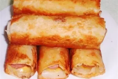 Сосиски в картофельно сырной шубе из лаваша