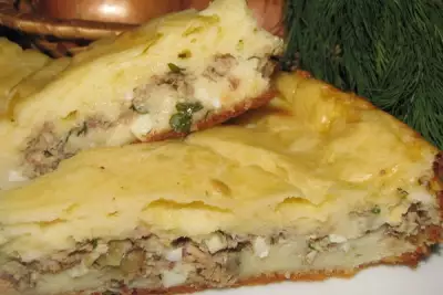 Слоеный пирог с рыбой и плавленым сыром