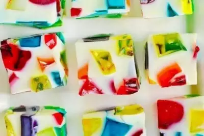 Разноцветный десерт-желе