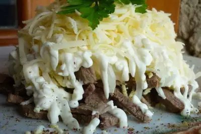 Салат Мужские грезы со свининой – простой и вкусный рецепт, как приготовить пошагово