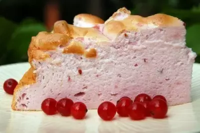 Торт суфле с ягодами розовое облако