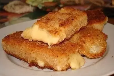 Сыр обжаренный в панировке по чешски