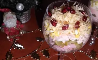 Мясной салат ассорти новогодний каприз