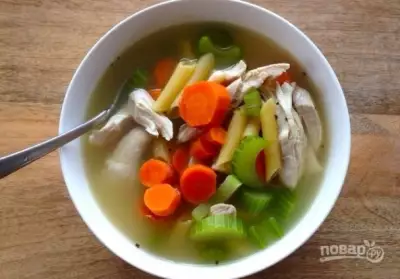 Куриный суп с овощами и макаронами