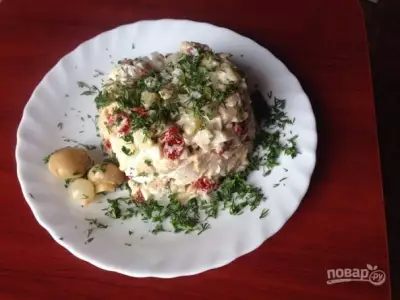 Салат из кальмаров с грибами