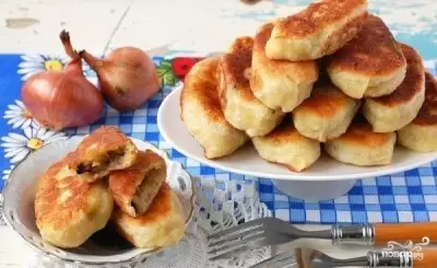 Пирожки с грибами и картошкой жареные