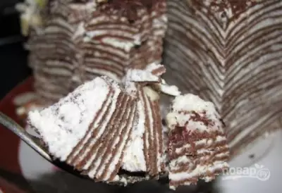 Блинный торт со взбитыми сливками